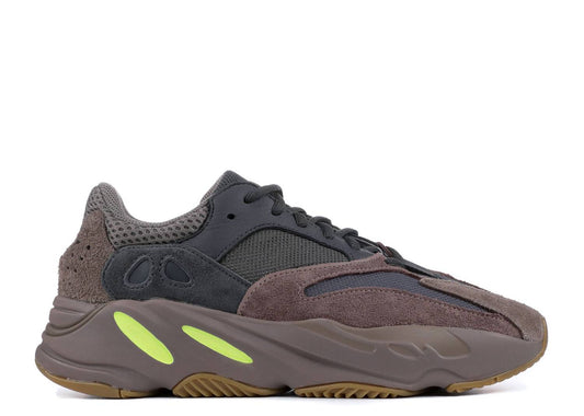 Yeezy 700 Mauve